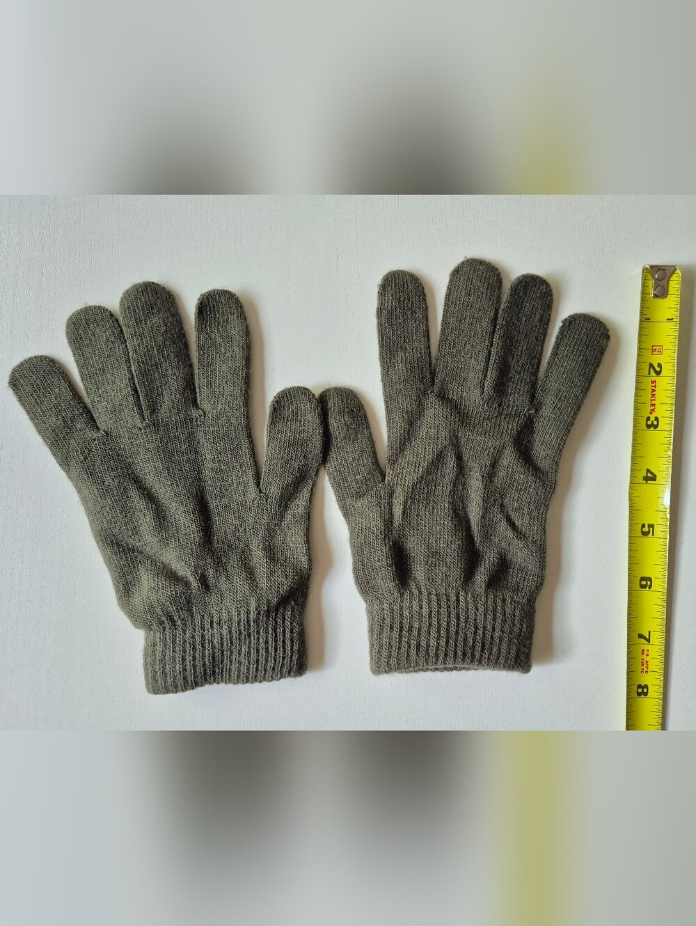 Women's Soft Lightweight Olive Green Gloves